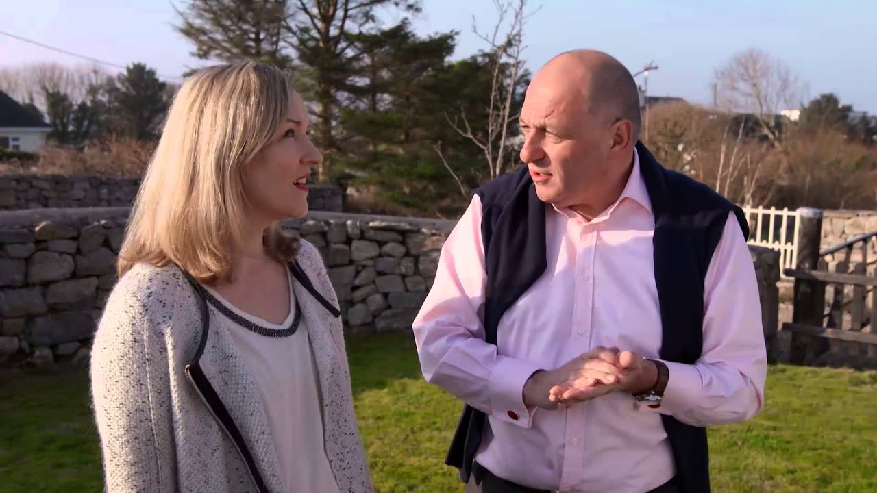 Thatched roof cottage | Home of the Year | RT&Eacute; One