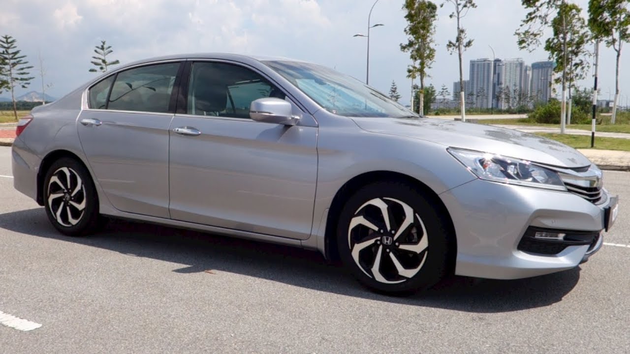 2019 Honda Accord 2.0 VTi-L Start-Up and Full Vehicle Tour