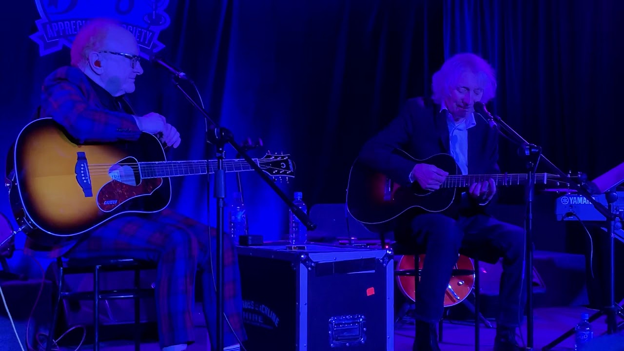 PETER ASHER & ALBERT LEE, perform the BUDDY HOLLY & THE CRICKETS song ‘WELL ALL RIGHT’, in MELBOURNE