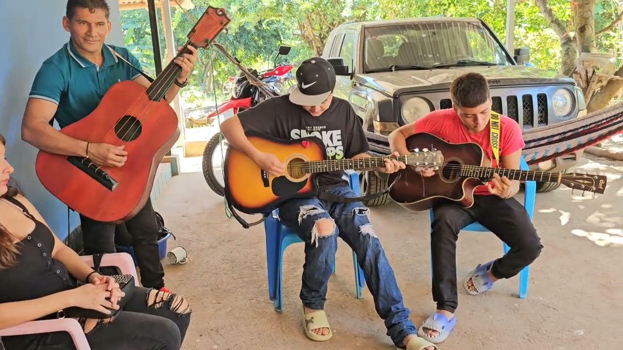BARBAROS ESTOS MUSICOS ENTRE COPA Y COPA SE ACABA MI VIDA