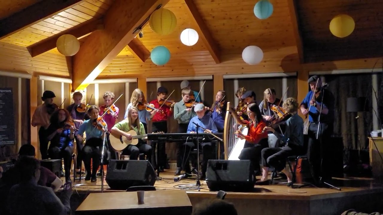 Touring Group Contradance Set | Gaelic College April 2023