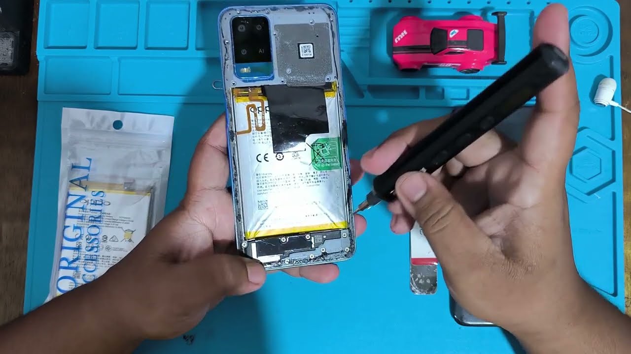 7 Penyebab Baterai HP Cepat Kembung & Tips Mencegahnya 🔥