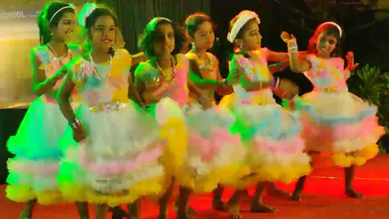group dance മഞ്ഞുപെയ്യുന്ന