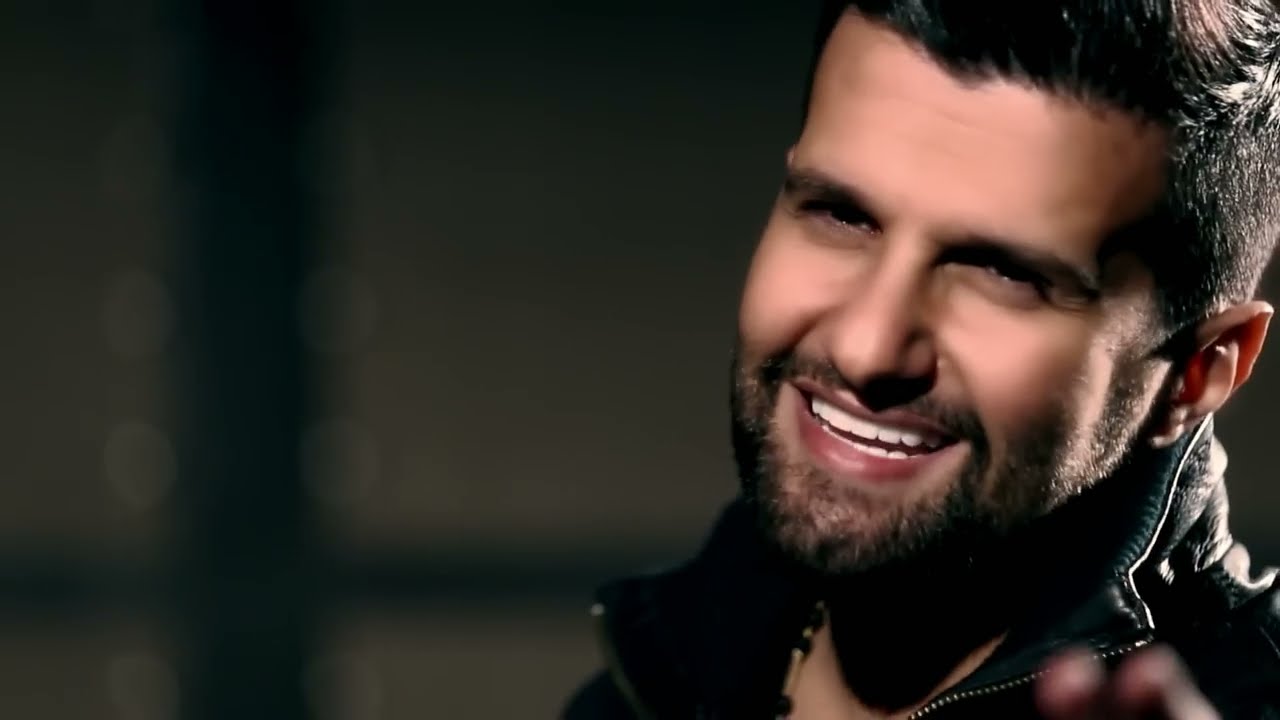 Michel Rmeih - Loebi Addak [Official Music Video] (2015) / ميشال رميح - لعبة قدك