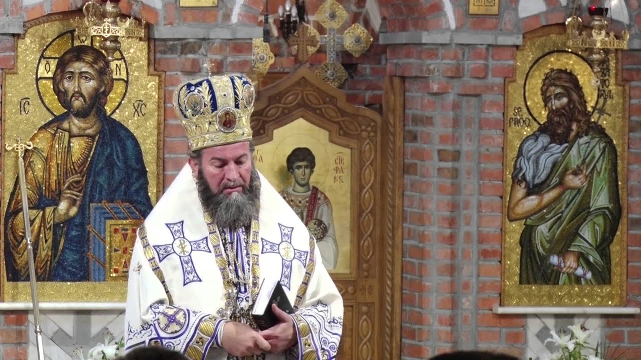 Sfânta Liturghie Arhierească oficiată de Preasfintitul Părinte Iustin Sigheteanul 14 Decembrie 2014