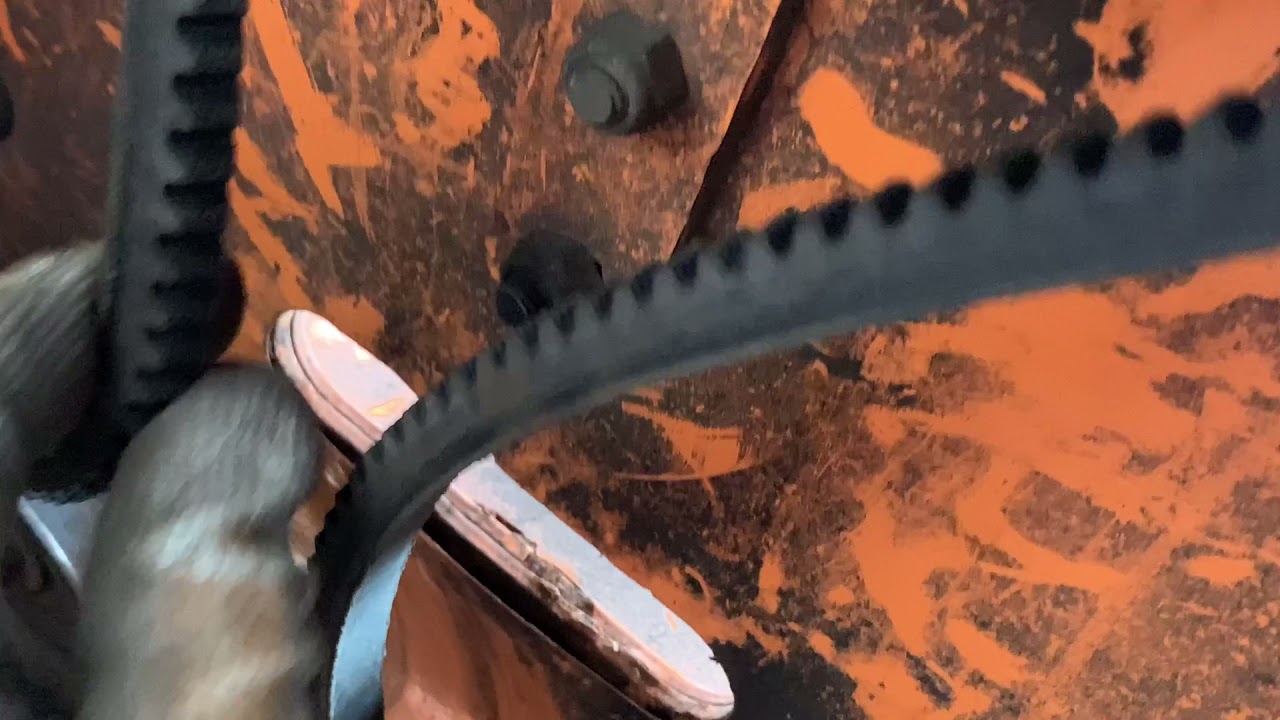 Como cambiar la banda de transmisión de un scag zero turn freedom z 48”