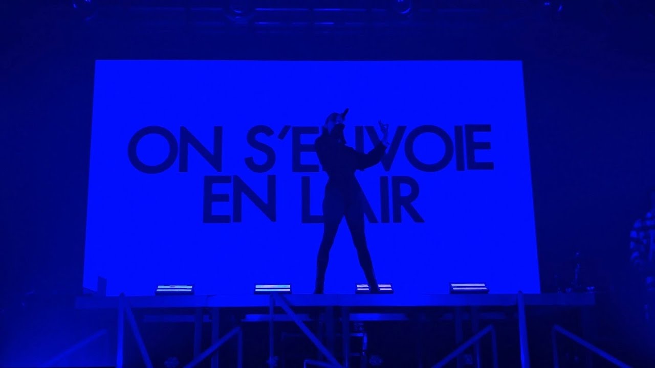 Yelle - On s'envoie en l'air 💫 @ 104 Paris (20th Anniversary Tour) [4K]