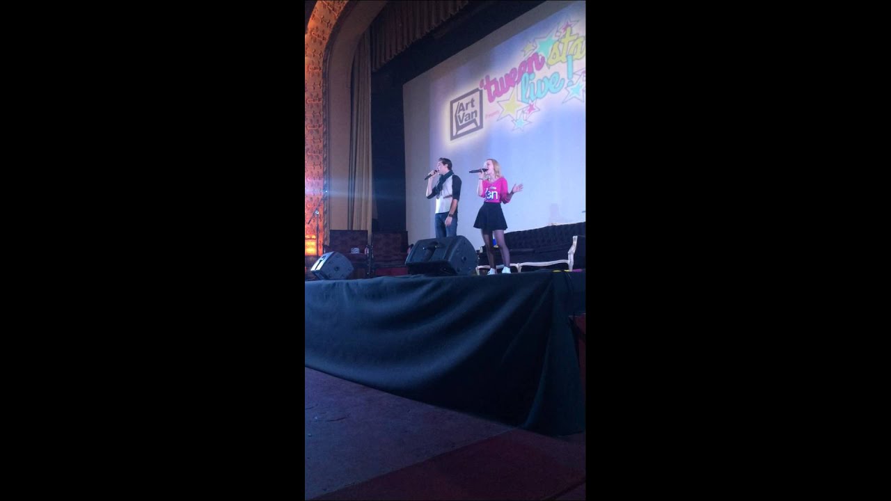 Dove Cameron and Ryan Mccartan singing 