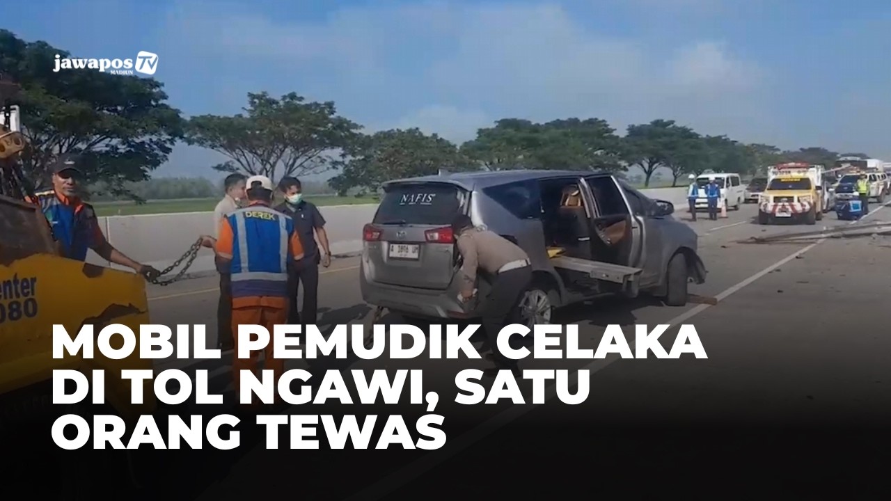 NGAWI - Mobil Pemudik Celaka di Tol Ngawi, Satu Orang Tewas