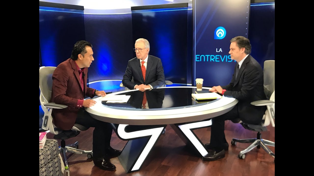Debaten Aurelio Nuño y Marx Arriaga sobre educación pública en México