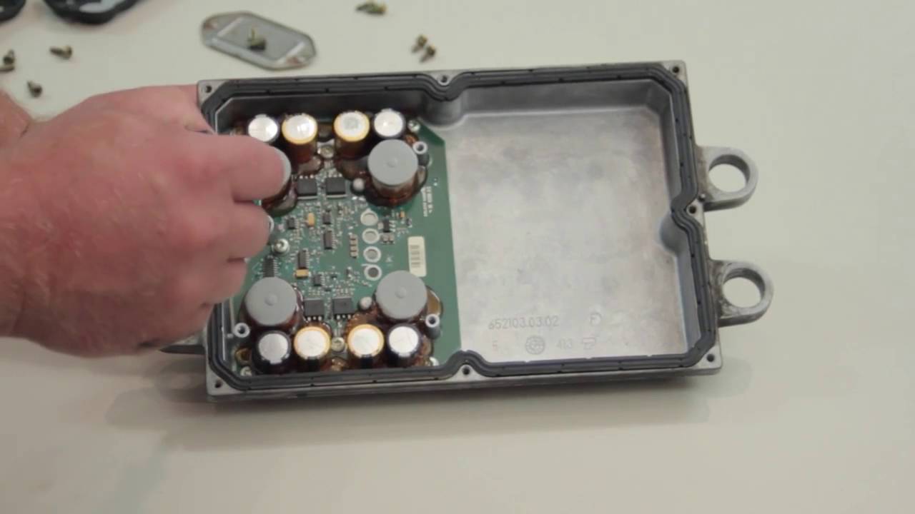 Reparación Ford 6 0L Powerstroke Módulo de control del inyector de combustible FICM