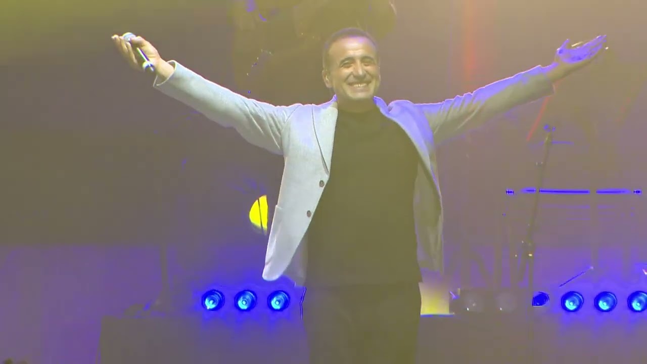 Mem ARARAT - Keç Keçikê(Ji Konsera Stenbolê Ya Li Volkswagen Arena 28/04/2023)