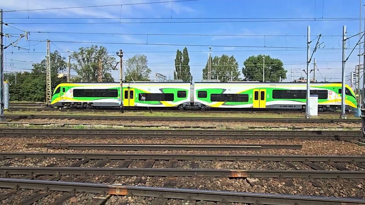 Newag 222M – (seria SA140) Pociąg linii RE2 