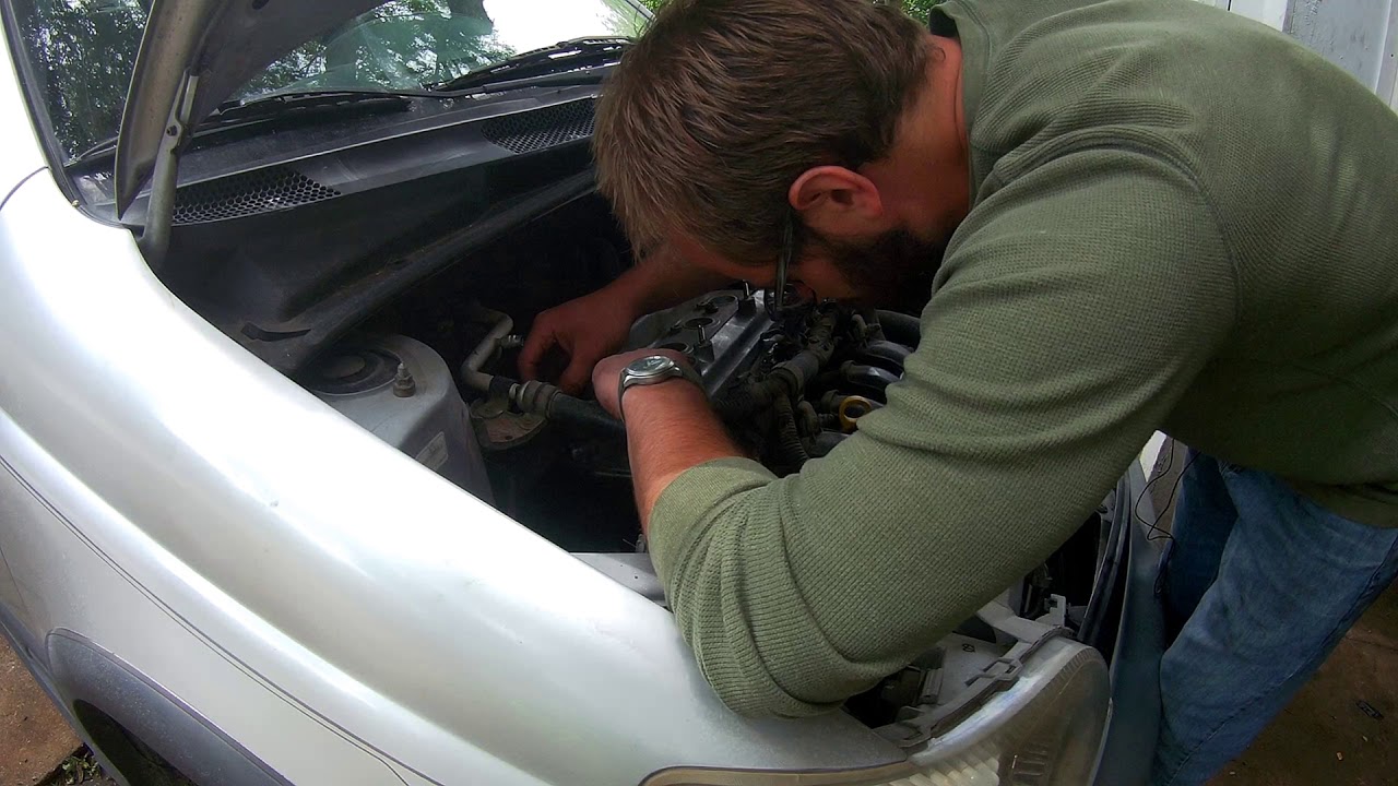Garage Time   Toyota Echo Valve Cover Gasket and Igniton Coil Change