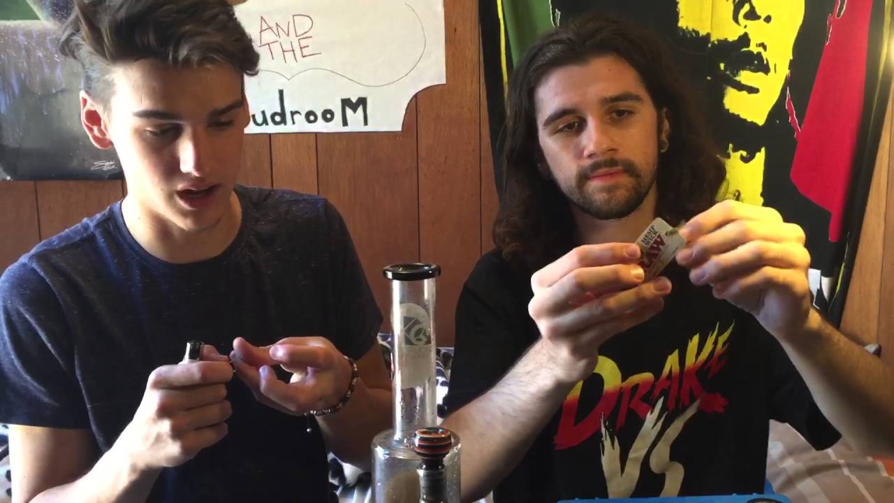 Hitman Farms concentrate review (Sour D) + some Moonrocks courtesy of Broadway Greens!