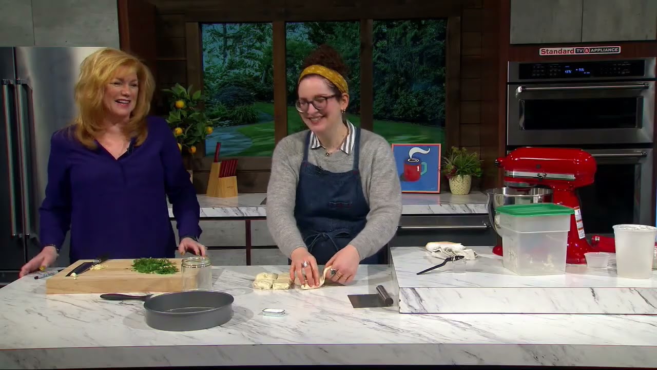 Sonya Sanford Makes Pampushky (Ukrainian Garlic Rolls)