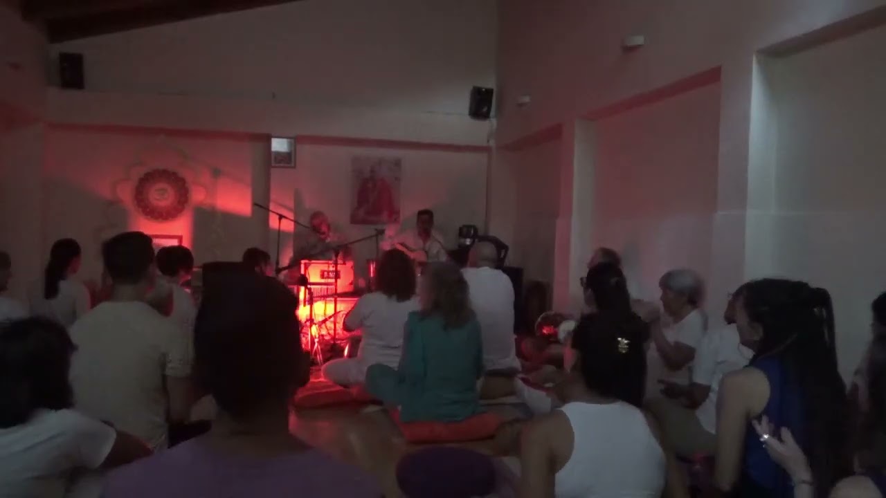 Kaivalya kirtan