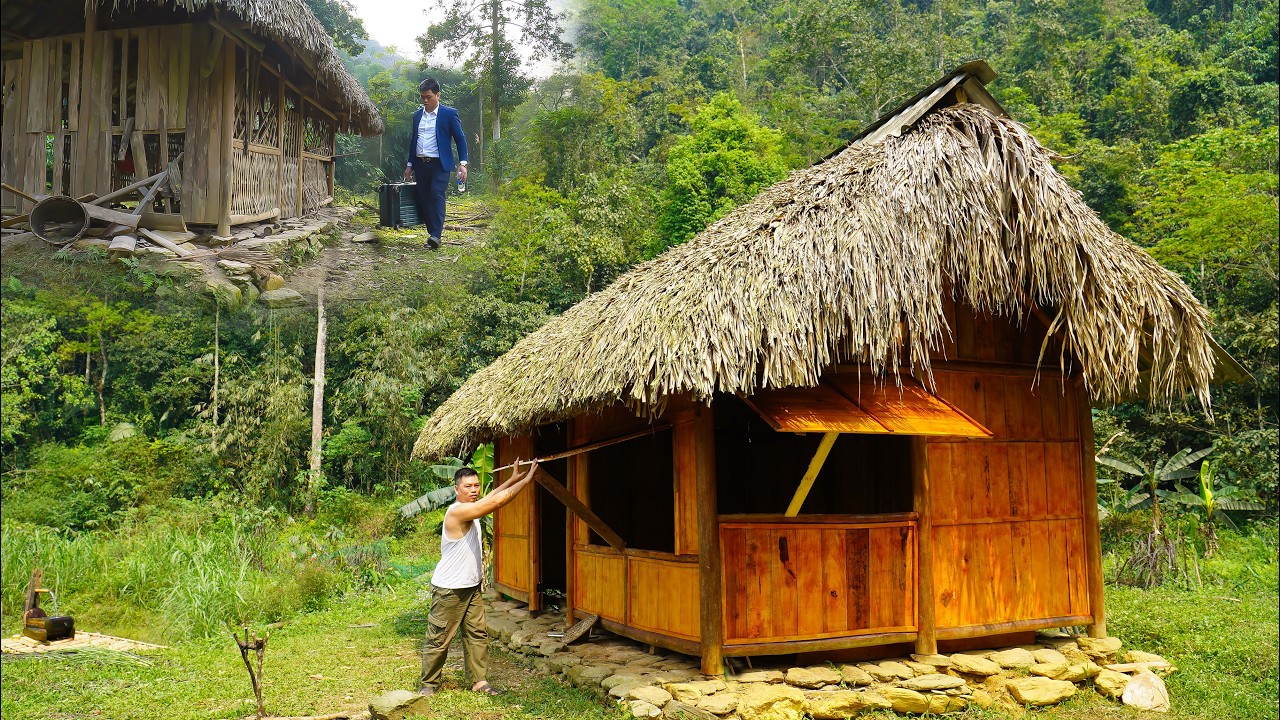 CEO goodbye to city life, completes his wooden house in the forest, harvests bamboo shoots.