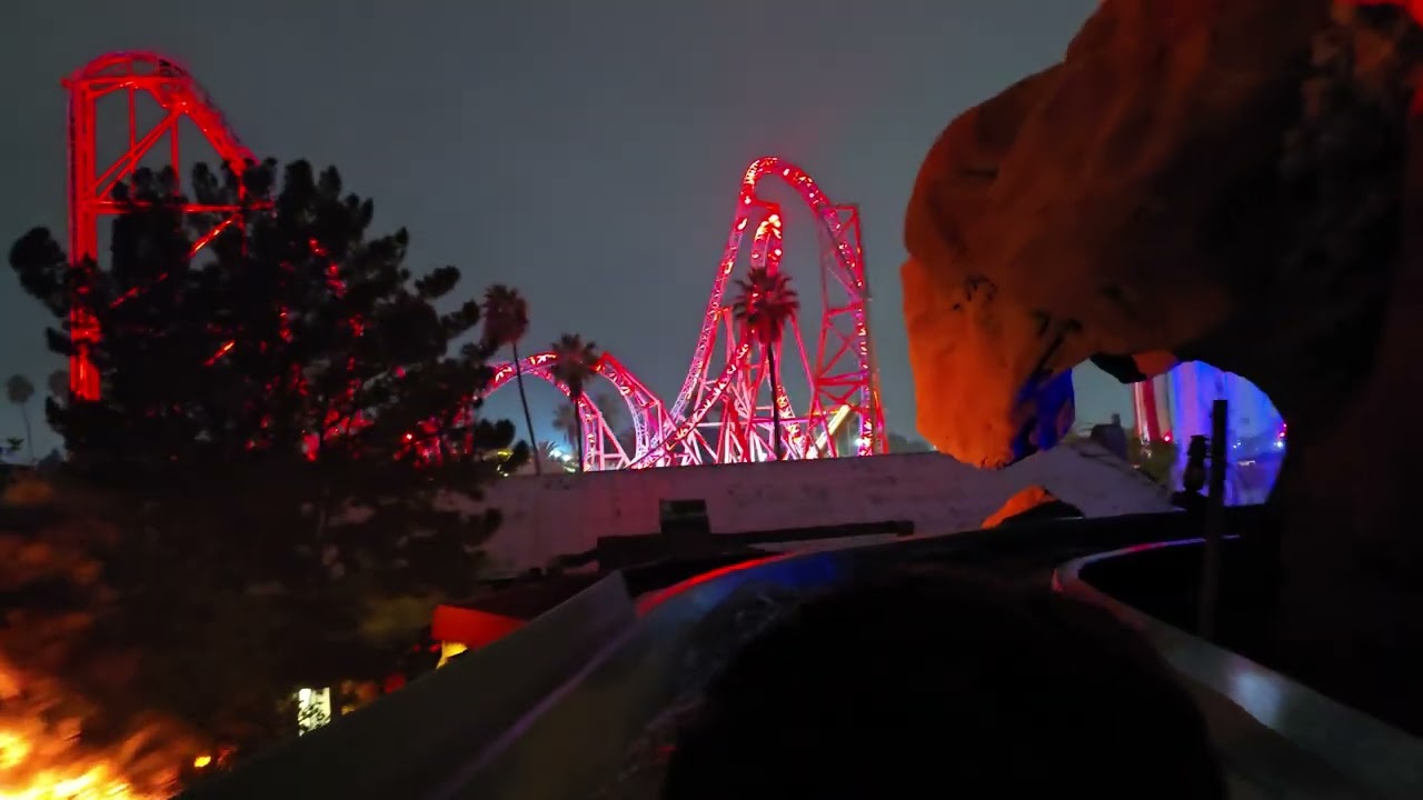 Halloween Hootenanny 🎃 👻 Timber Mountain log ride 2025 Knott's Scary farm.....
