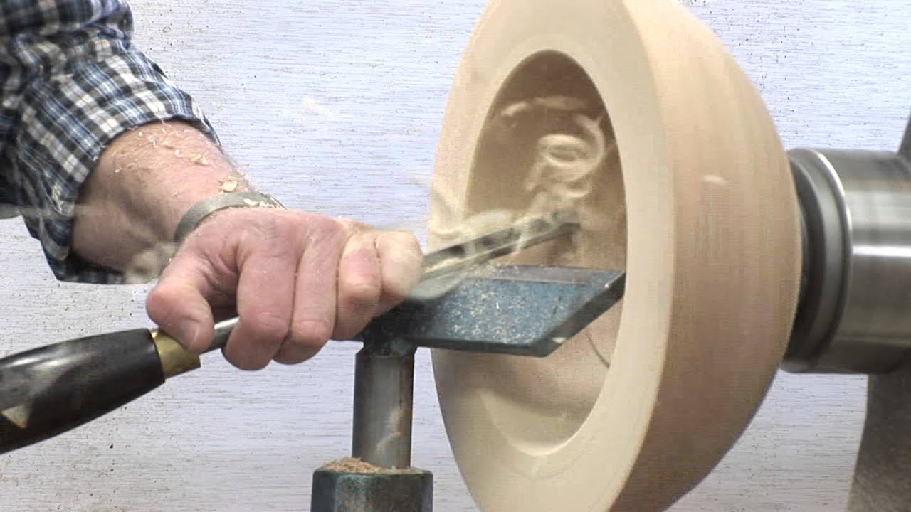 Irish Tv  Woodturning with Robert O`Connor