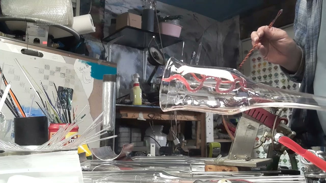 Inside out glass pipe tips
