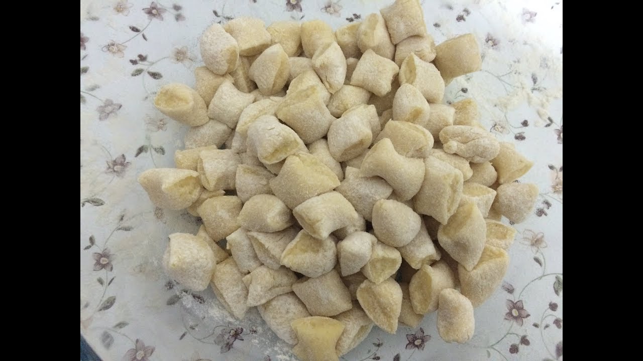 ניוקי תפוחי אדמה ברוטב שמנת וסלרי