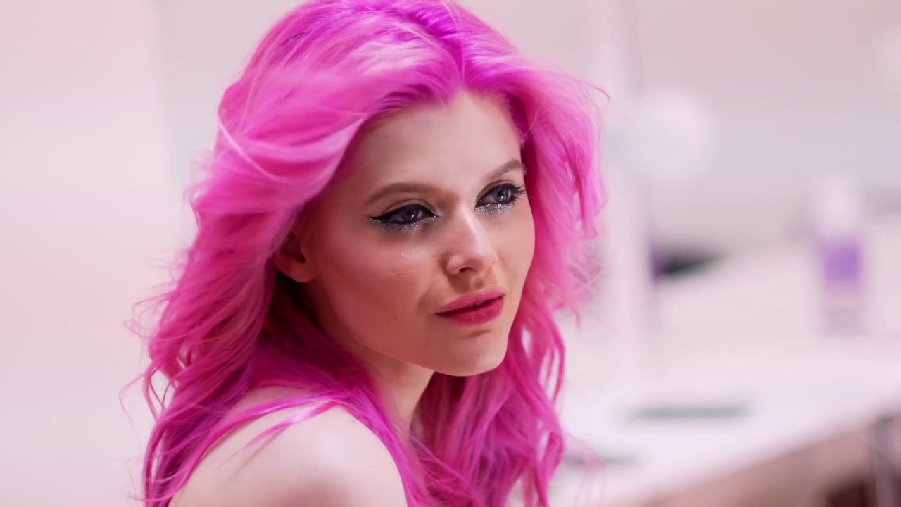 Stargazer UV Pink Semi Permanent Hair Colour and Make Up Look
