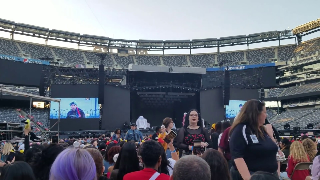 BTS pre-show MetLife stadium Mic Drop. 5-18-2019 BTS ARMY