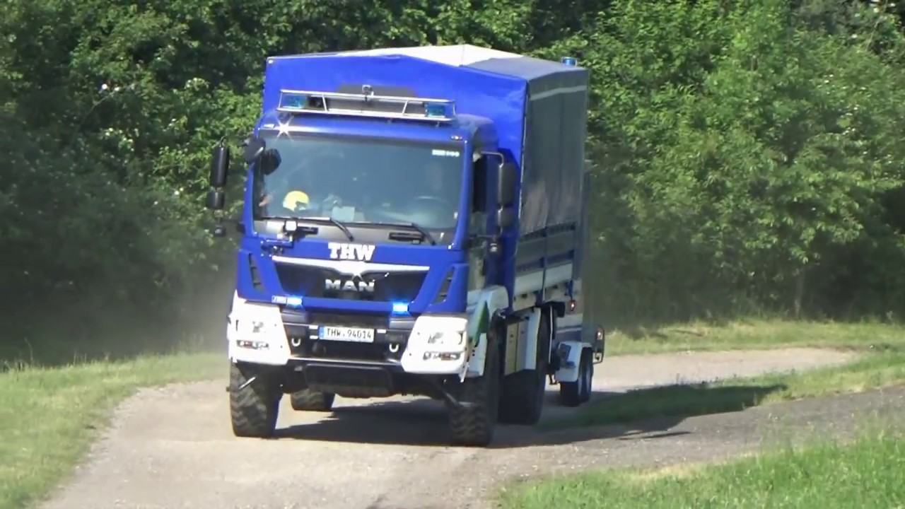 THW Borna Aufbau Wasserschaden Pumpen