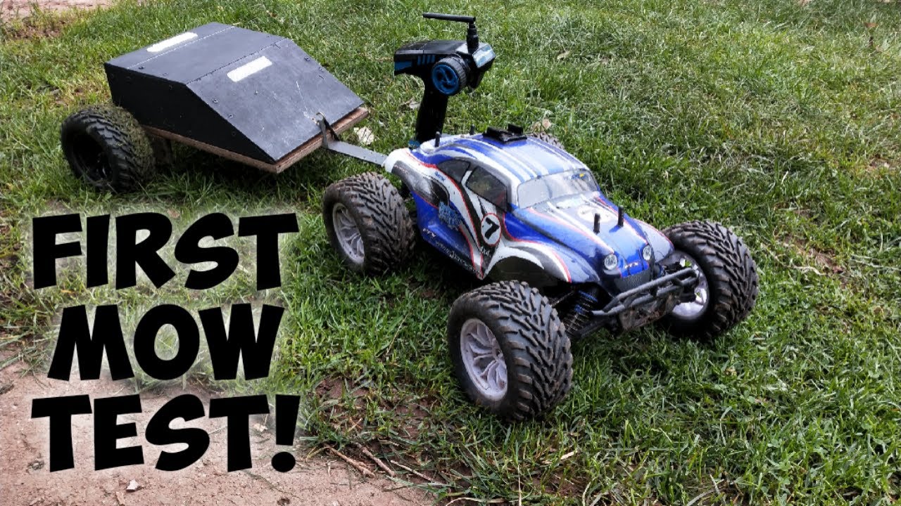1st test! RC lawnmower trailer cuts grass!