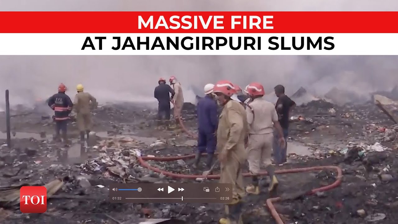 Delhi: Massive fire at slums in Jahangirpuri area, fire tenders reach spot