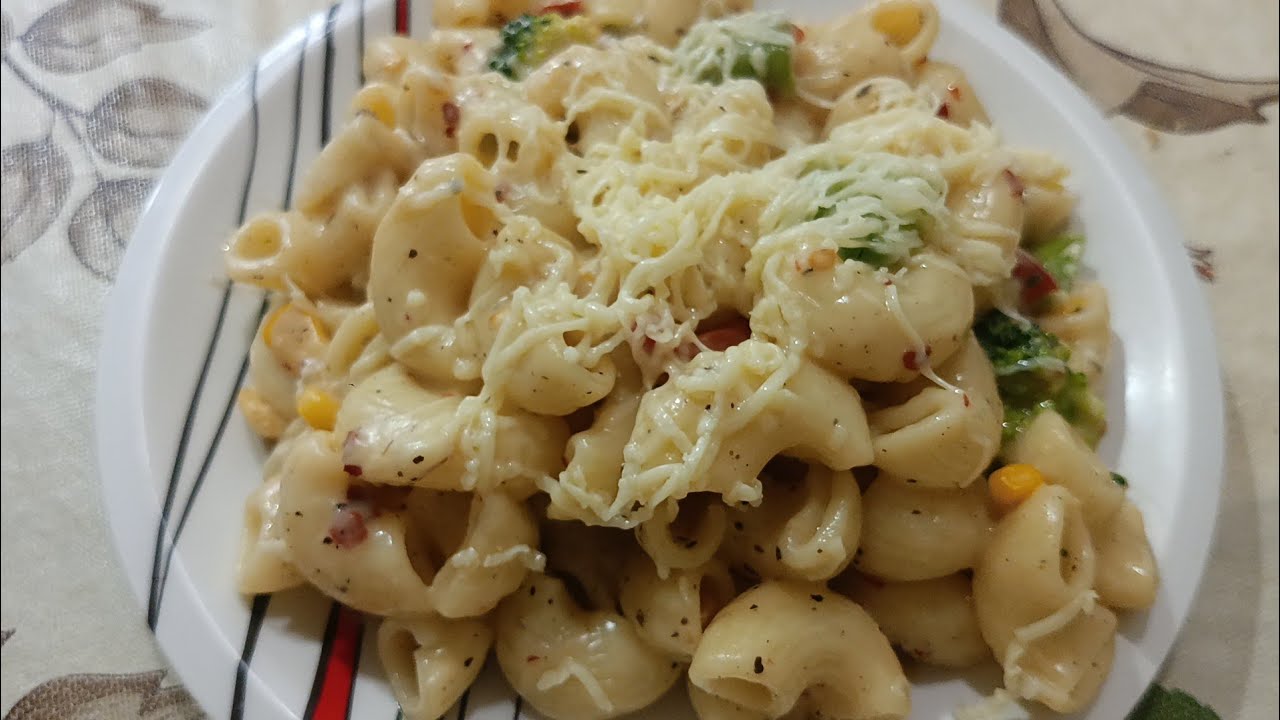 Creamy Cheesy White Sauce Pasta
