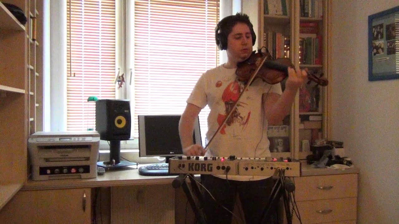 Dominik Chmurski - Microclassic (Microkorg, Violin, DPA4099V, Boss RC-300)