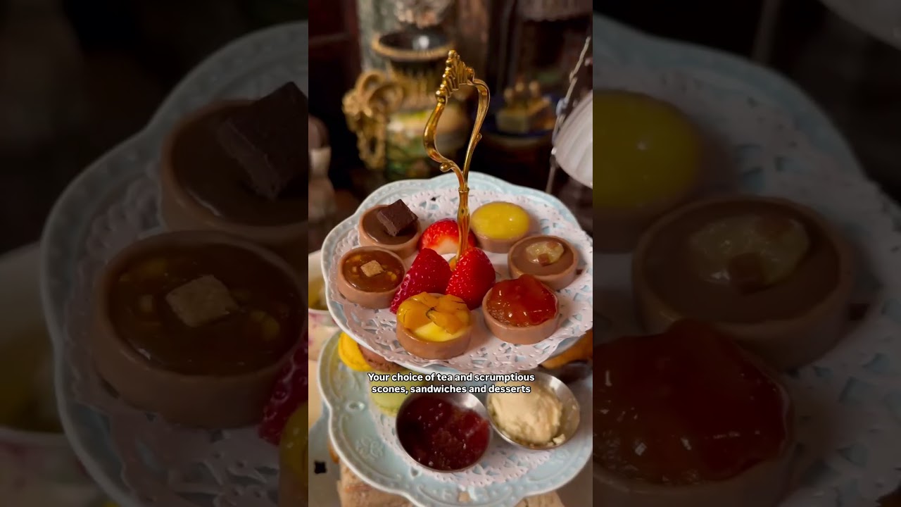 The BEST Afternoon Tea in NEW YORK? Beautiful Theme of ALICE IN WONDERLAND!