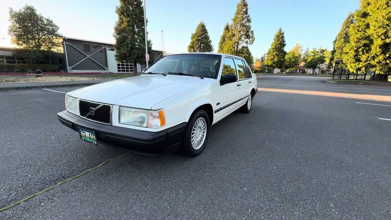 1995 Volvo 940 Walk Around 