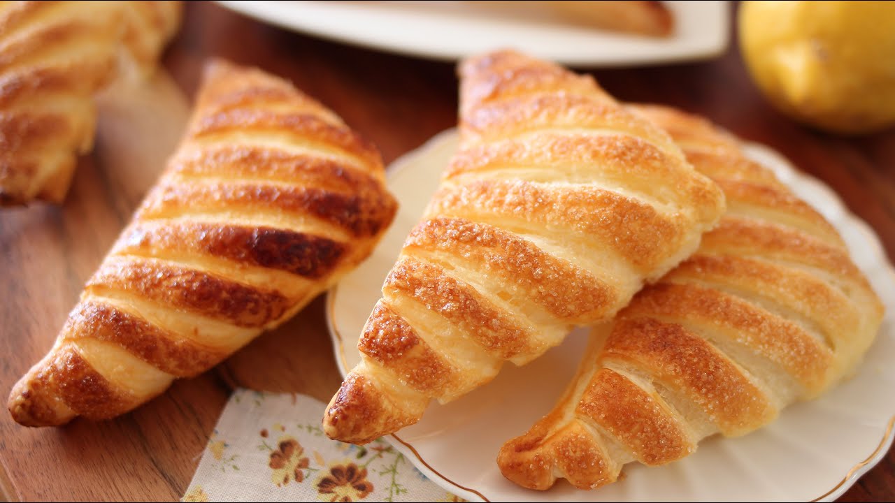 SFOGLIATINE RICOTTA E LIMONE 🍋 di Pasta Sfoglia - Ricetta Facile - Ricotta and Lemon Puff Pastry