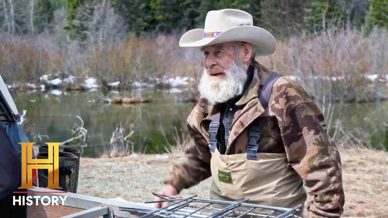 Mountain Men: Tom Puts an END to Beaver Menace (Season 11) | History