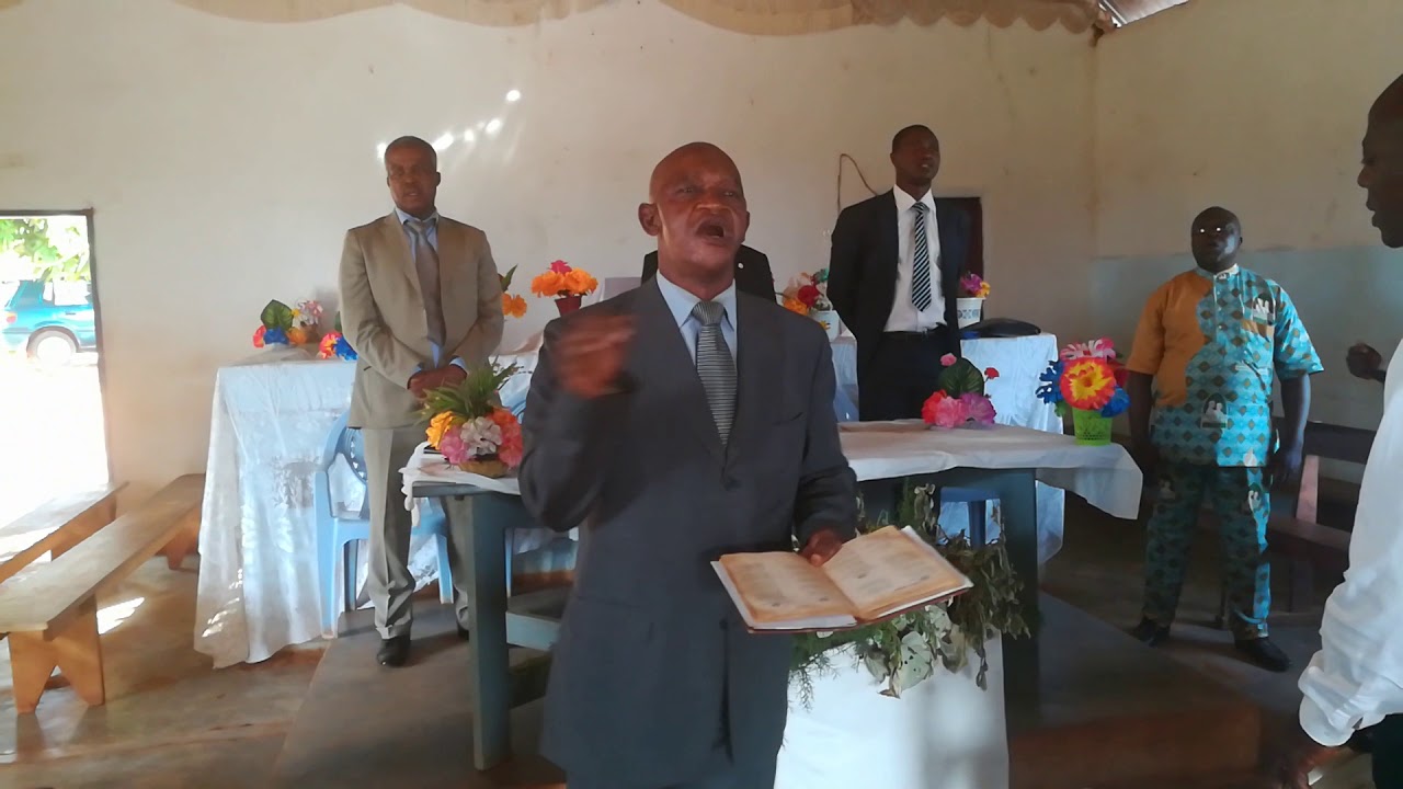 CANTIQUE: en bulu, Eglise adventiste d'Ayos