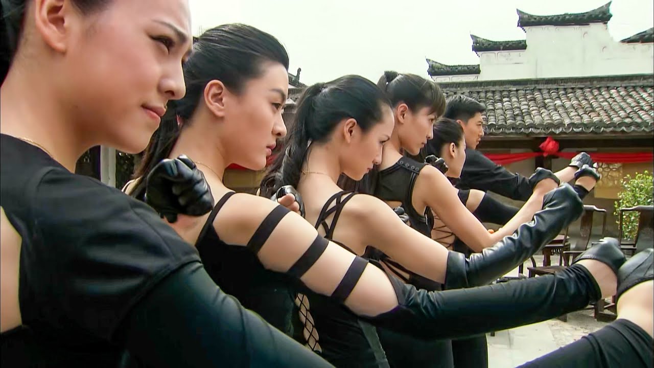 五個女特種兵個個功夫高超，合體刺殺敵軍司令，讓他死無葬身之地！