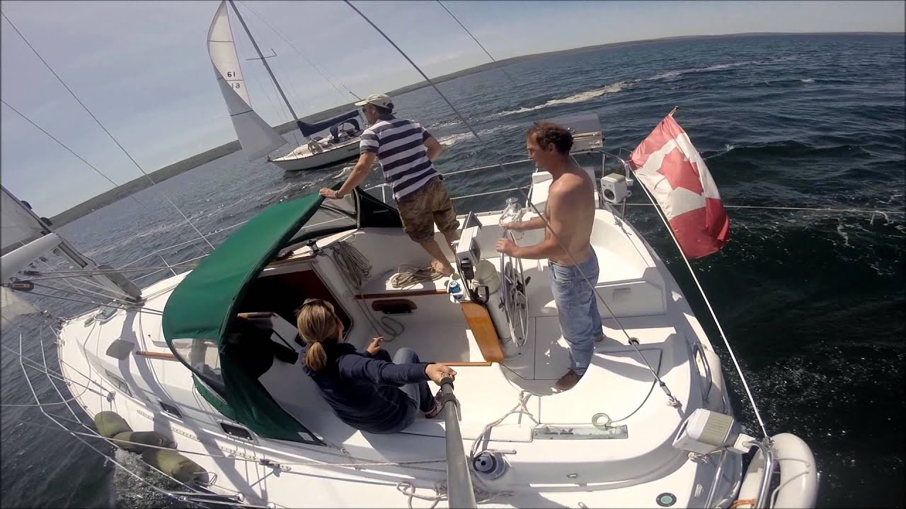 Beneteau 321, Sailing Digby