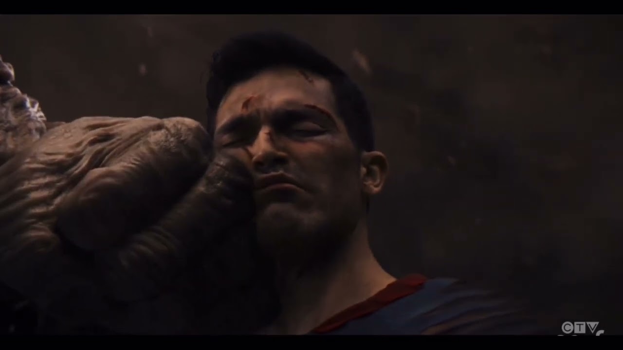 Superman and Doomsday fight continues in space