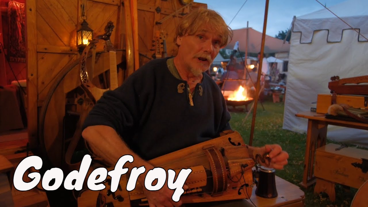 Instrumentenbauer aus Leidenschaft: Godefroy auf dem Burgfest 2024 in Burghausen - Stories & Music
