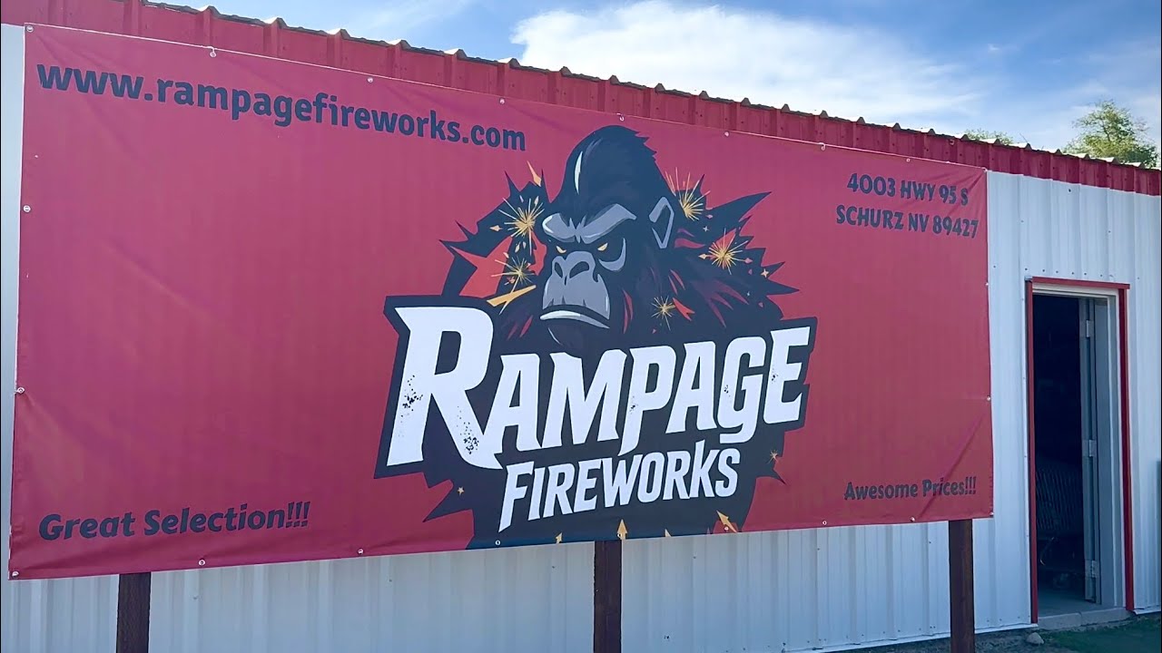 RAMPAGE FIREWORKS STORE TOUR - GREAT PRICES & HIDDEN GEMS!