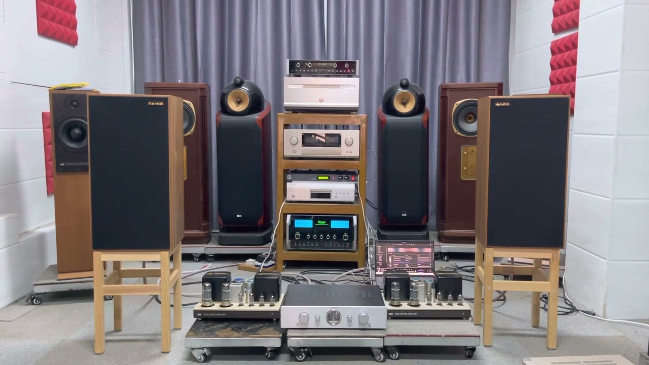 Harbeth Super HL5 plus 40th Anniversary Limited Edition  and  McIntosh MA7000 Integrated Amplifier