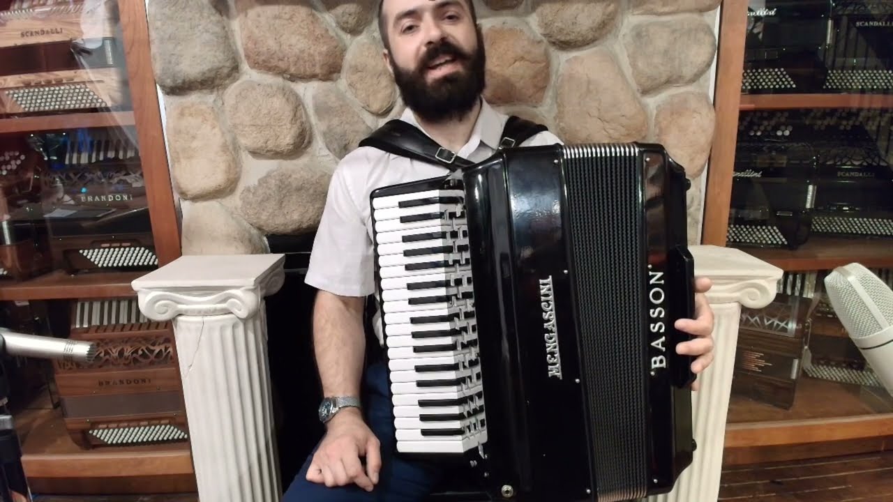 7573 - Black Mengascini Basson Accordion Bass Tenor 37 $2499