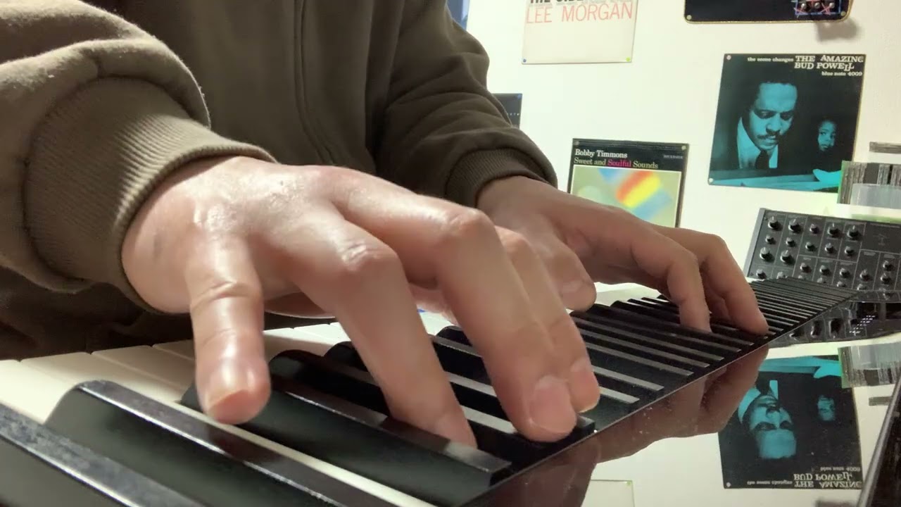 Piano improvisation No.10434