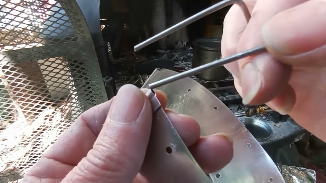 DYI alcohol stove with windscreen and stand for $2