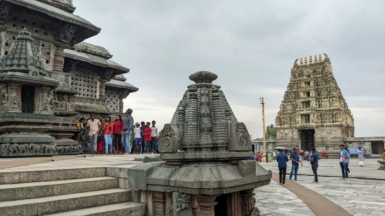 Excellent & Beautiful Sculptures at Belur Chenna Kesava Swami చెన్న కేశవ స్వామి Temple Karnataka
