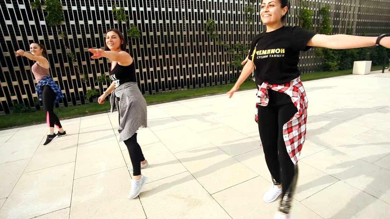Zumba-fitness maluma carnaval