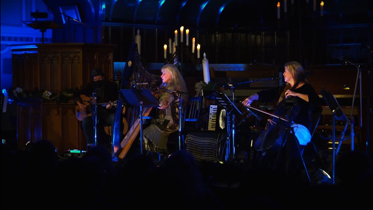 Loreena McKennitt - Huron Carol (Jesous Ahatonhia)
